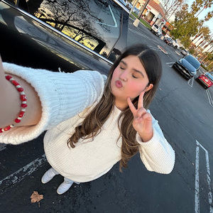 Meet your Posher, Mackenzie